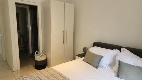 Bain Boeuf Villa | Idyllic Beach Apartment