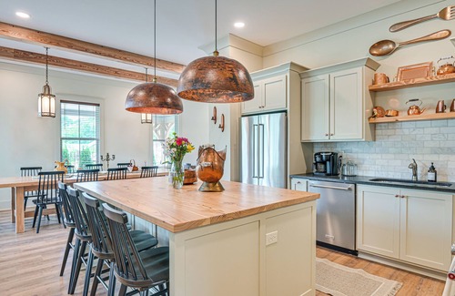 Belmont Historic District Casa | Idyllic Belmont Home < 1 Mi to Historic District!