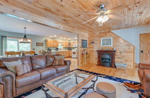 Byrdstown Cabina | Idyllic Byrdstown Cabin ~ 3 Mi to Dale Hollow Lake