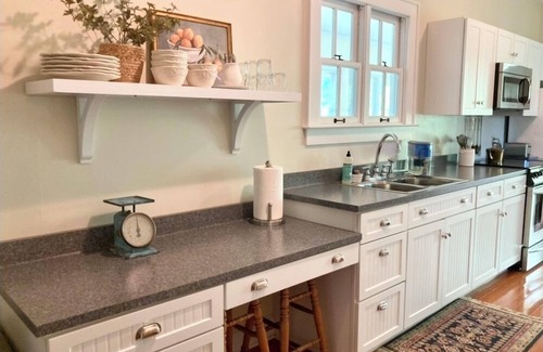 Hillsboro Casa | Idyllic Carriage House Farm-stay near Rocky Fork Lake