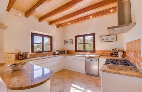 Santanyí Casa | Idílica finca costera con piscina infinita y hermosas vistas del paisaje.