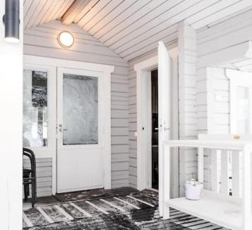 Lappajaervi Chalet De Esquí | Idyllic Cottage by Lake Lappajärvi, Private House