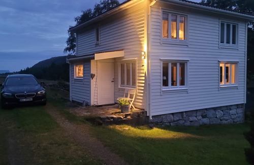 Berle Casa | Idyllic cottage in beautiful Berle. Fishing, boating, swimming, hiking, pir.