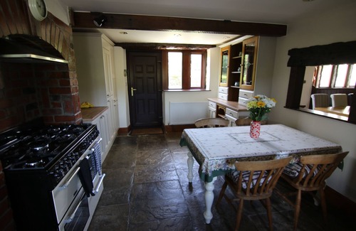 Ainley Top Cabaña | Idyllic cottage in Slaithwaite, stunning views, heart of the countryside