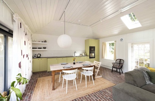 Dunbar Apartamento | Idyllic Cottage with Garden and Patio