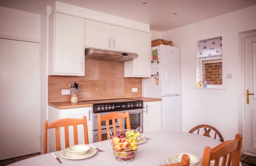 East Dean and Friston Casa | Idyllic Country Cottage Green Pastures