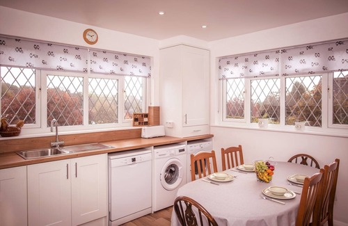 East Dean and Friston Casa | Idyllic Country Cottage Green Pastures