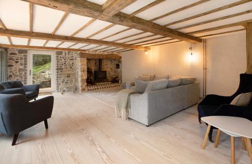 Branscombe Casa | Idyllic country house & organic swim pond