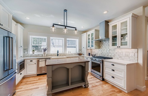 Longmont Casa | Idyllic Downtown Longmont 5-BDR Retreat