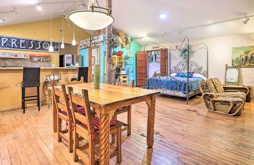 Santa Cruz Casa | Idyllic Española Casita w/ Charcoal Grill