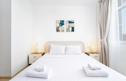 Arabian Ranches Villa | Idyllic Family Haven 3-Bedroom Villa with Study Room by Petals Holiday Homes