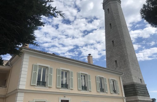 Saint-Jean-Cap-Ferrat Apartamento | Escapada idílica en el corazón de la Riviera francesa