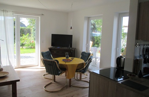 Neppermin Apartamento | Idílica casa de vacaciones directamente en las aguas de la isla de Usedom