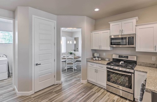 Kingman Casa | Idyllic Kingman Retreat with Yard - Near Hiking