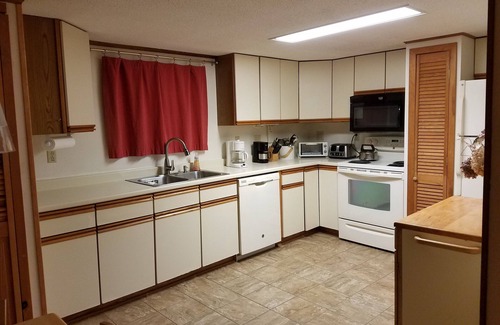 Ludlow Casa | Casa idílica frente al lago adecuado para dos familias