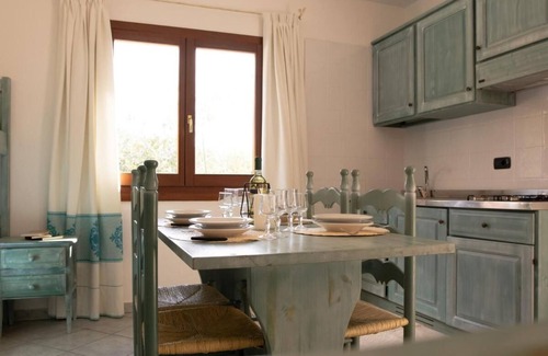 Orosei Apartamento | Idyllic Residence Cala Viola 1 Bedroom Apartment B3 Sleeps 3 Persons