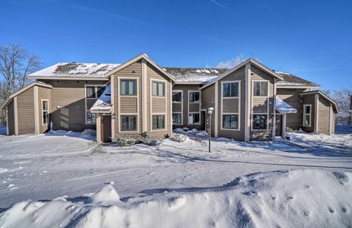 Hidden Valley Apartamento | Idyllic Somerset Condo Ski, Hike and Relax!