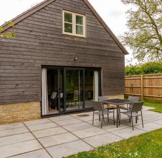 Brighthampton Casa | Idyllic village, gateway to the Cotswolds, nr pub