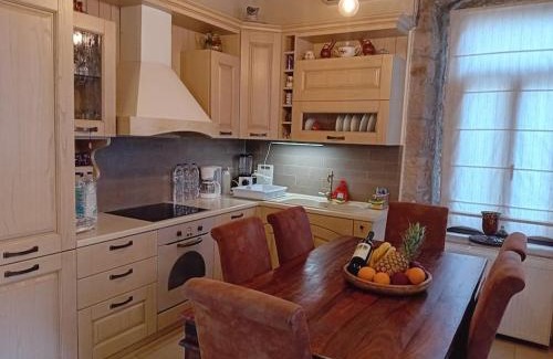 Polichnitos Casa | Ignatia's house