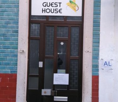 Lagos City Center Casa | Iguana Guesthouse