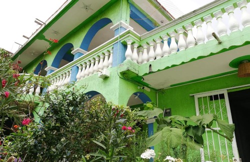 Barrio del Cerrillo Hostal | Iguana Hostel