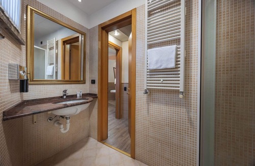 Isola del Bosco - Delle Corti Hotel | iH Hotels Milano St. John Sesto San Giovanni
