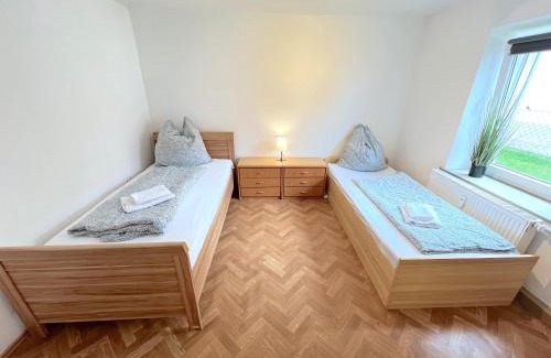 Pilsting Apartamento | II Apartment 6 Personen - Monteurzimmer - Ferienwohnung - Großköllnbach