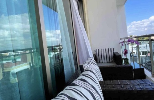Evaristo Morales Apartamento | NEW-APTO CENTRICO A LA CIUDAD,SEGURIDAD 24/7-3BR-3.5-BRO-GYM,FREE WIFE & PARKING