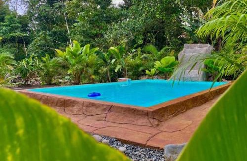 La Fortuna Casa | Iki Room with Jacuzzy