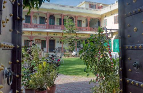 Paschim Vihar Casa | Ikshana Boutique