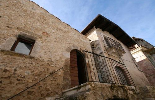 San Pio di Fontecchio Apartamento | IL BORGO DI SAN PIO