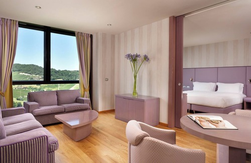Serralunga d'Alba Hotel | Il Boscareto Resort & Spa