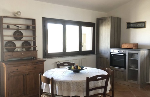 Torre Grande Apartamento | Il Carrubo - Tres Habitaciones Piso, Capacidad 5