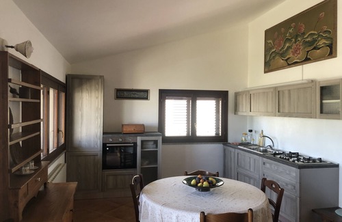 Torre Grande Apartamento | Il Carrubo - Tres Habitaciones Piso, Capacidad 5