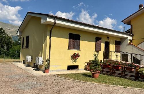 Montemonaco Cama Y Desayuno | Il Castagno