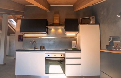 Druento Apartamento | Il Ciliegio Relax & Wellness, apartment surrounded by greenery