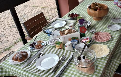 Sasso Marconi Casa | Il Conte di Montechiaro Rural B&B