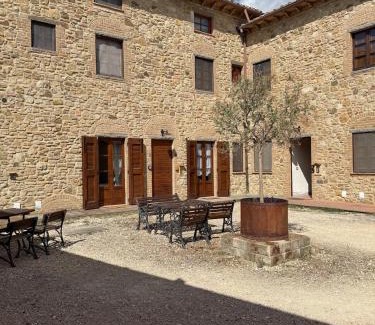 Montecatini Val di Cecina Apartamento | Il Cortile - luxury apartment in Tuscany