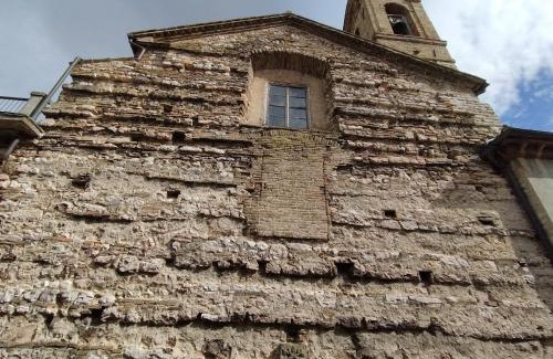 Cagli Apartamento | Il cortile di zia