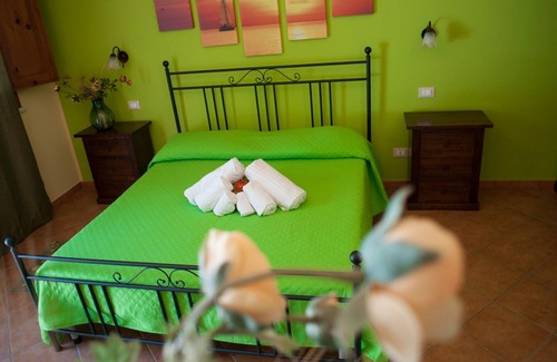 Custonaci Hotel | Il cortile - Habitación doble 102