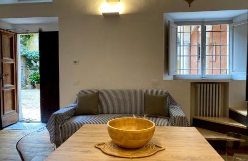 Pesaro Apartamento | Il cortile in centro