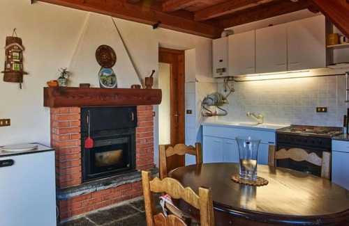 Calozzo Casa | Il Crotto by Interhome