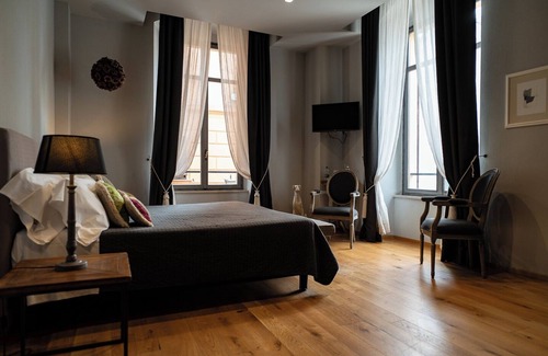Pietrasanta Cama Y Desayuno | Il duomo suites