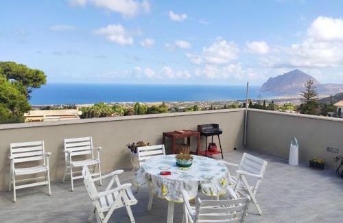 Valderice Apartamento | Il Ficodindia bianco-Appartamento con terrazza