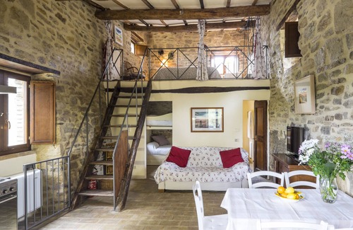Pierantonio Casa | Il Fienile - The Hayloft