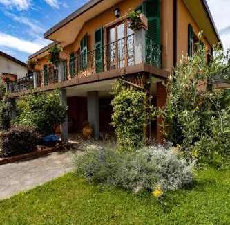 Ameglia Apartamento | Il Giardino di Carlo Apartament- famiglie e gruppi