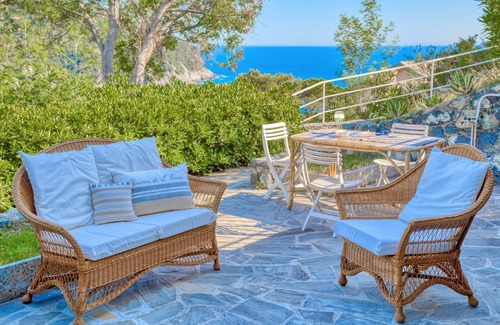 Valle Santa Apartamento | Il Giardino Sul Mare, jardín sobre el mar, vista al mar, confortable para 4, Levanto