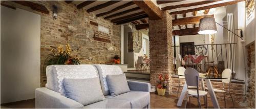 Guarene Cama Y Desayuno | Il Giardino sul Tetto B&B