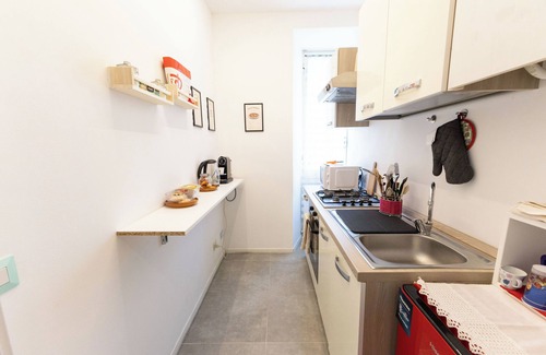 Como Apartamento | [Il Giglio] - 10 Minutes from the Duomo, Free Parking
