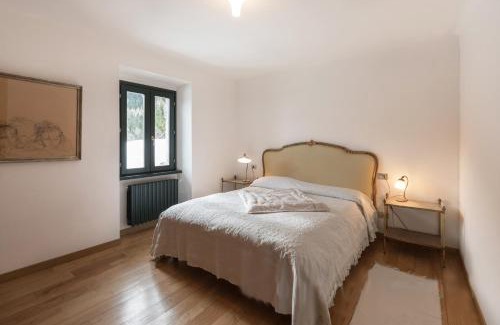 Civenna Chalet De Esquí | Il Larice by Wonderful Italy